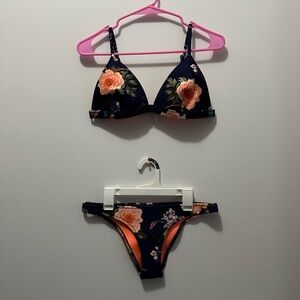 TRIANGL - Swimsuit Set